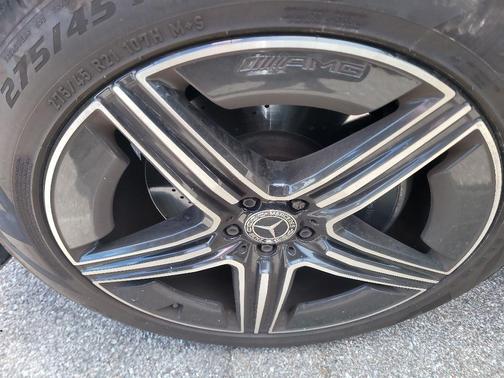MANUFAKTUR Alpine Grey 2025 Mercedes-Benz GLE 450 4MATIC