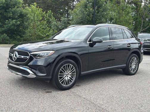 Black 2026 Mercedes-Benz GLC 300