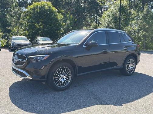 Black 2026 Mercedes-Benz GLC 300 Base