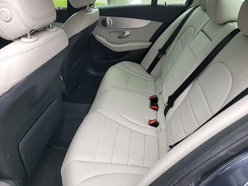 2016 Mercedes-Benz C-Class C 300