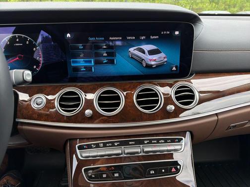 MANUFAKTUR Diamond White Metallic 2023 Mercedes-Benz E-Class 4MATIC