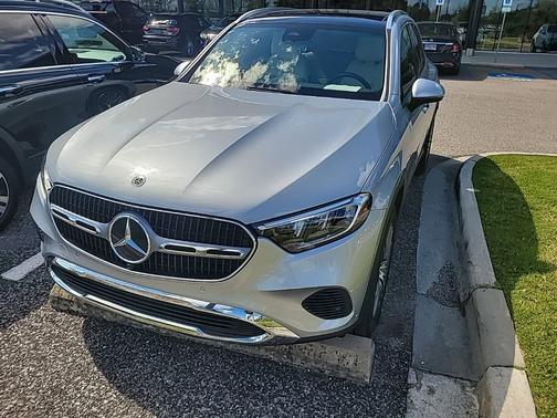 2025 Mercedes-Benz GLC 300 Base