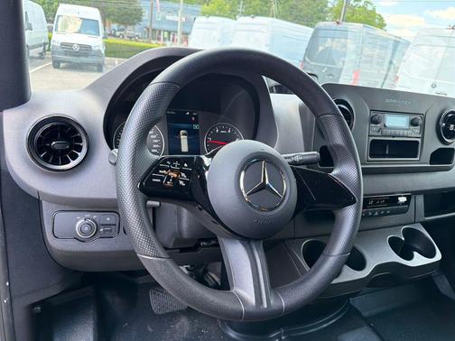 Arctic White 2025 Mercedes-Benz Sprinter 2500 Standard Roof