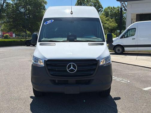 Arctic White 2025 Mercedes-Benz Sprinter 2500 Standard Roof