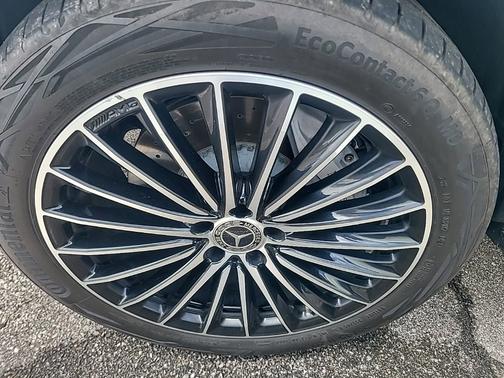 2024 Mercedes-Benz GLC 300