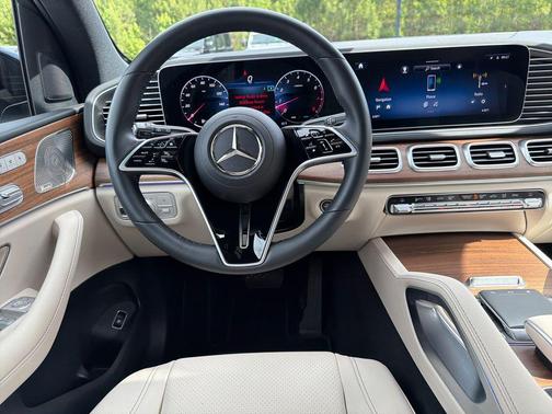 Cirrus Silver Metallic 2026 Mercedes-Benz GLE 350 4MATIC