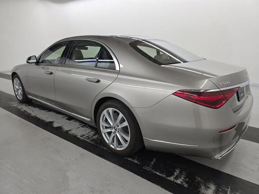 2022 Mercedes-Benz S-Class