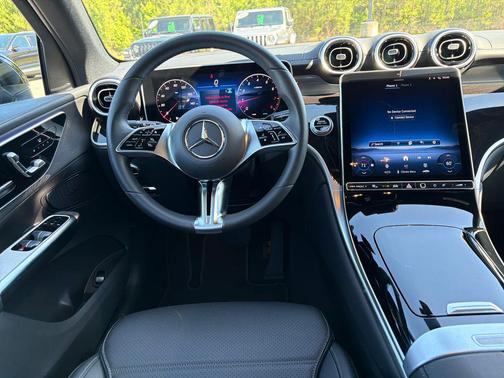 Black 2025 Mercedes-Benz GLC 300 Base