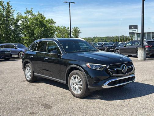 Black 2025 Mercedes-Benz GLC 300 Base