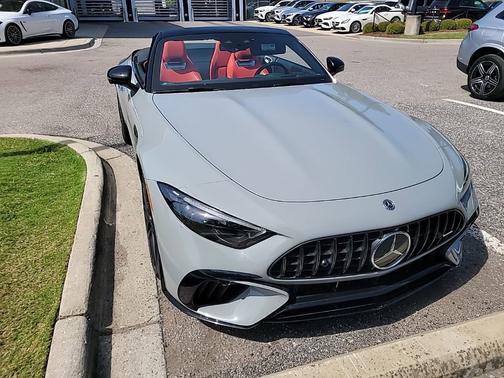 2022 Mercedes-Benz AMG SL 63 