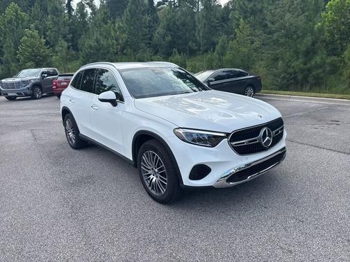 2025 Mercedes-Benz GLC 300 Base