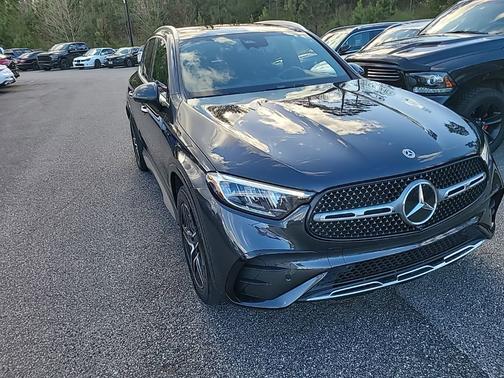 2025 Mercedes-Benz GLC 300 4MATIC