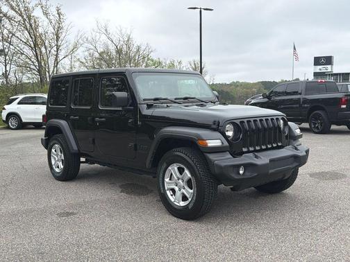 Black Clearcoat 2022 Jeep Wrangler Unlimited Sport