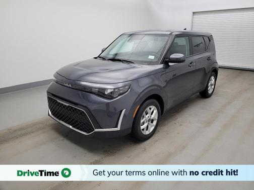 Gray 2025 Kia Soul LX