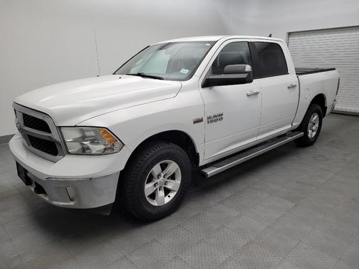 2018 RAM 1500 SLT