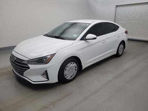 Quartz White Pearl 2019 Hyundai ELANTRA SE
