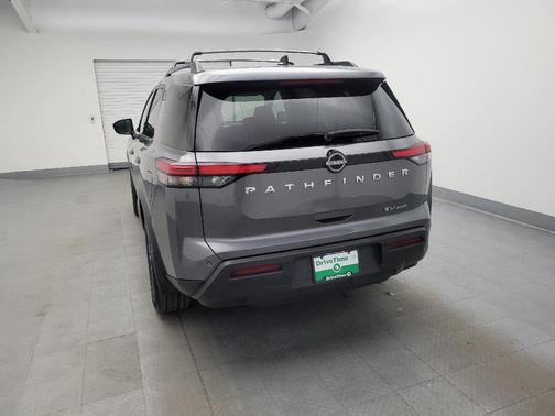 2022 Nissan Pathfinder SV 4WD