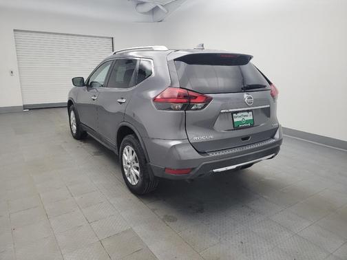 Gun Metallic 2018 Nissan Rogue SV
