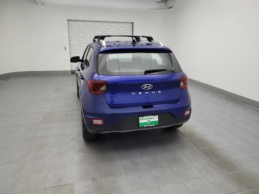 2022 Hyundai VENUE Limited