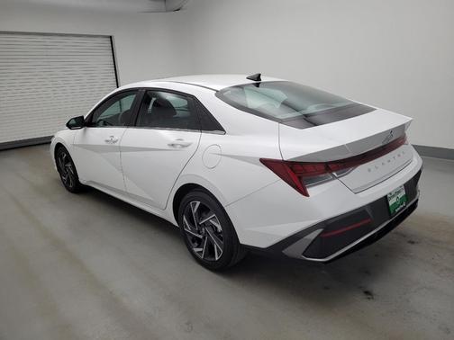 Serenity White 2025 Hyundai ELANTRA SEL