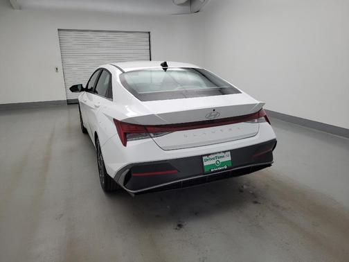 Serenity White 2025 Hyundai ELANTRA SEL