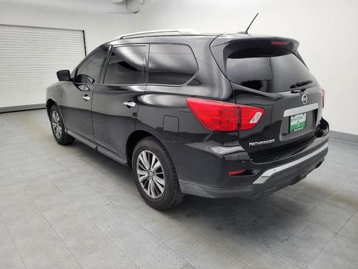 2018 Nissan Pathfinder SL