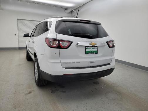 Summit White 2017 Chevrolet Traverse LS