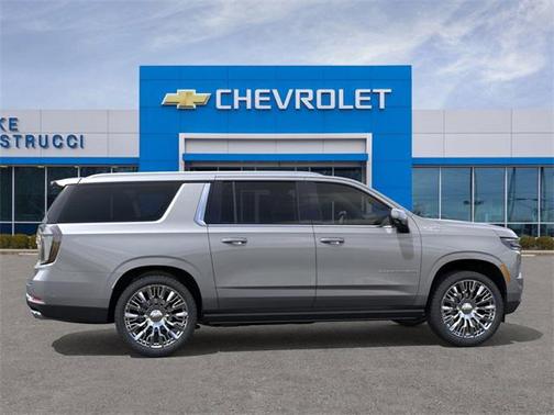 2025 Chevrolet Suburban 4WD High Country