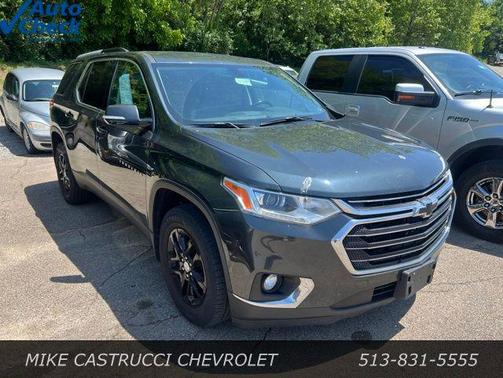 Graphite Metallic 2018 Chevrolet Traverse LT Cloth