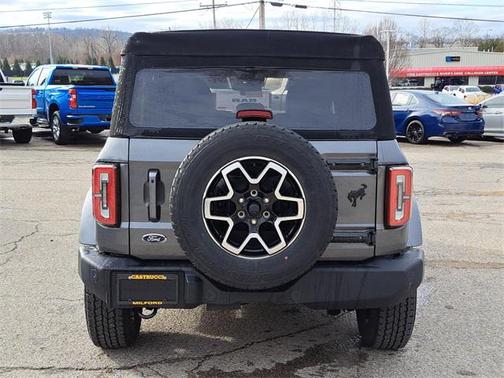 2024 Ford Bronco Outer Banks