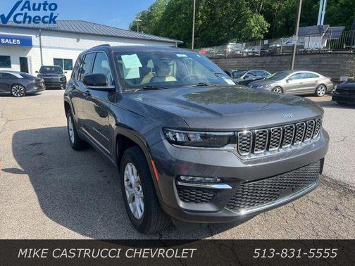 Baltic Gray Metallic Clearcoat 2023 Jeep Grand Cherokee Limited