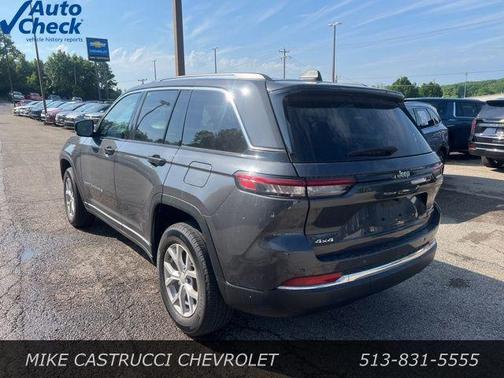Baltic Gray Metallic Clearcoat 2023 Jeep Grand Cherokee Limited