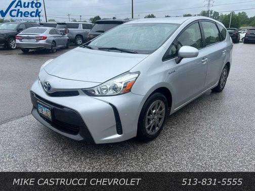 Classic Silver Metallic 2017 Toyota Prius v Two