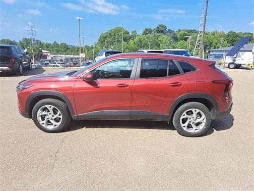 2024 Chevrolet Trax LS
