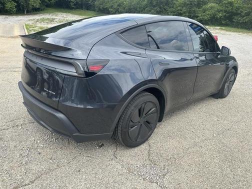 2026 Tesla Model Y Long Range Dual Motor All-Wheel Drive