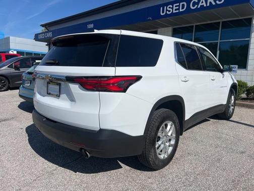 2023 Chevrolet Traverse LS