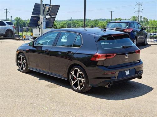 2024 Volkswagen Golf GTI 2.0T SE DSG