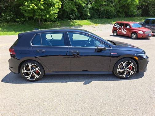 2024 Volkswagen Golf GTI 2.0T SE DSG