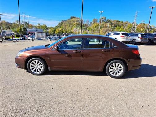 2013 Chrysler 200 Touring