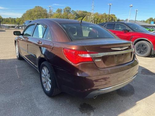 2013 Chrysler 200 Touring