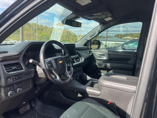 2022 Chevrolet Suburban LS