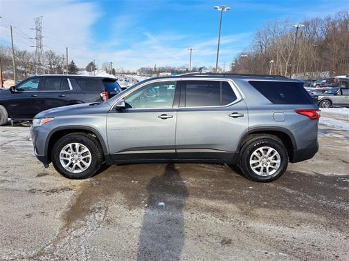 2020 Chevrolet Traverse LT Cloth