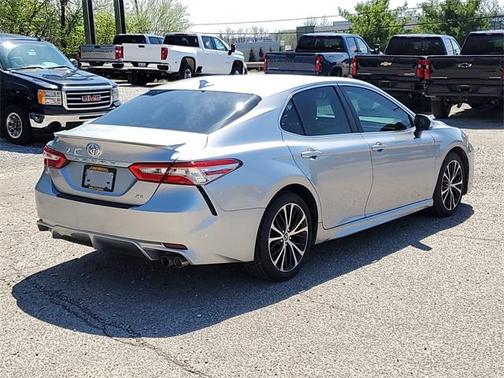 2019 Toyota Camry SE