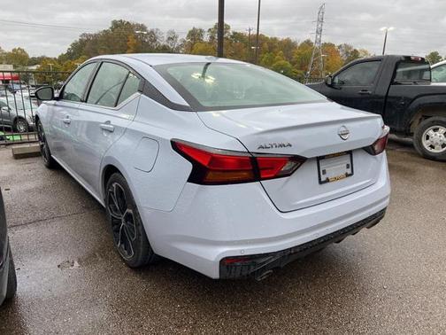 2024 Nissan Altima SR FWD