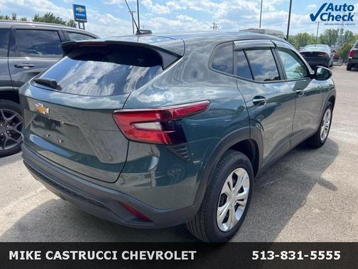 2025 Chevrolet Trax LS