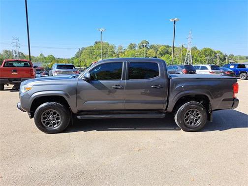 2016 Toyota Tacoma SR