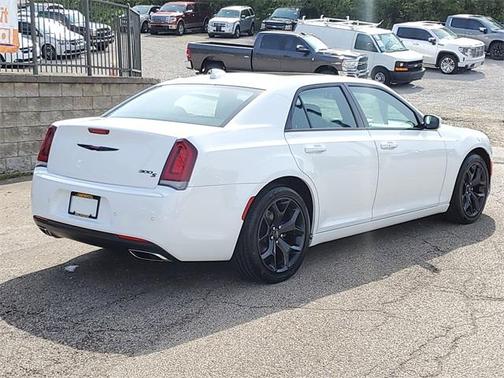 2022 Chrysler 300 S