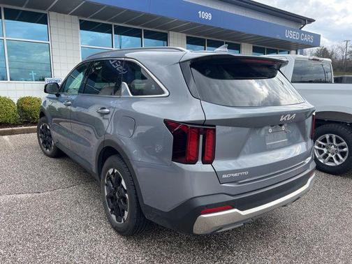 2024 Kia Sorento S