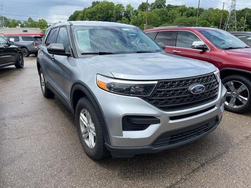 2023 Ford Explorer Base
