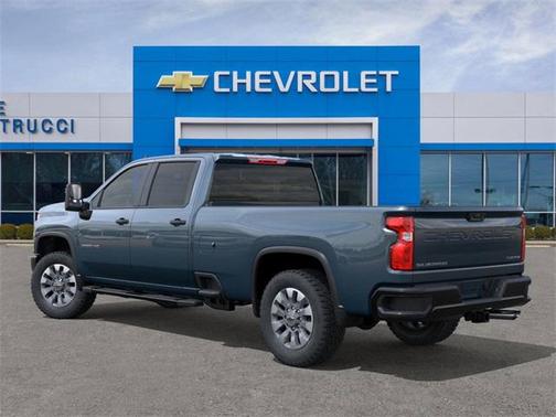 2026 Chevrolet Silverado 2500 Custom